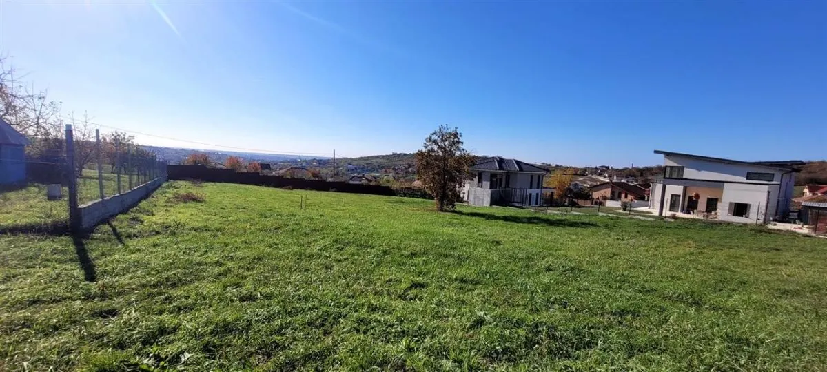 Teren intravilan,cu PUZ,Oncea,str. Piersicilor,Oradea - foto 1