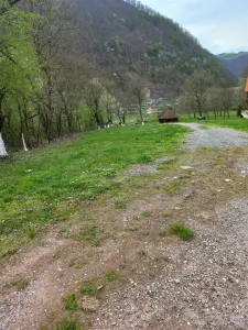 Teren intravilan cu utilitati, zona turistica Bulz,Bihor - foto 5