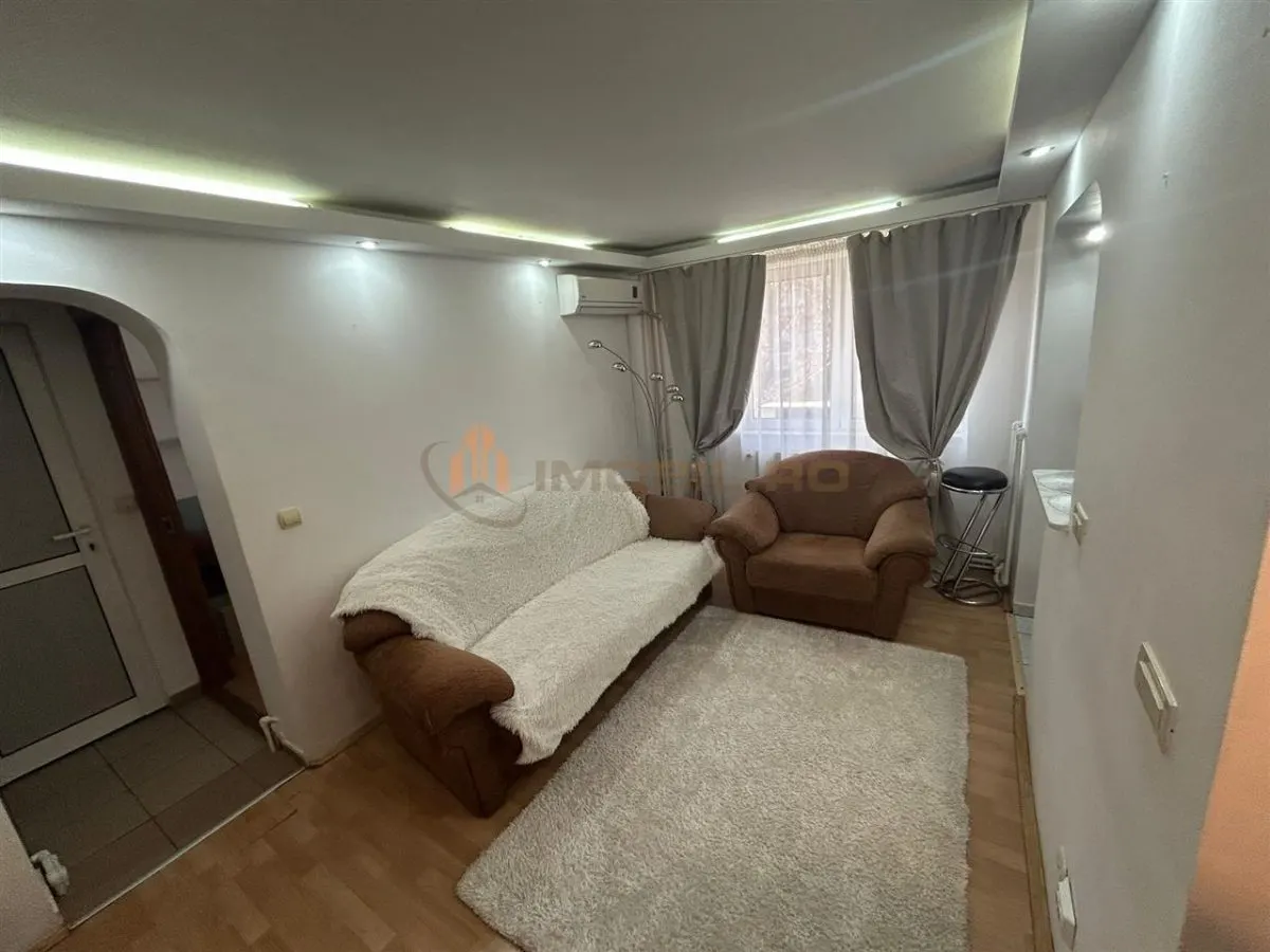 Apartament 3 camere Podu Ros - foto 4