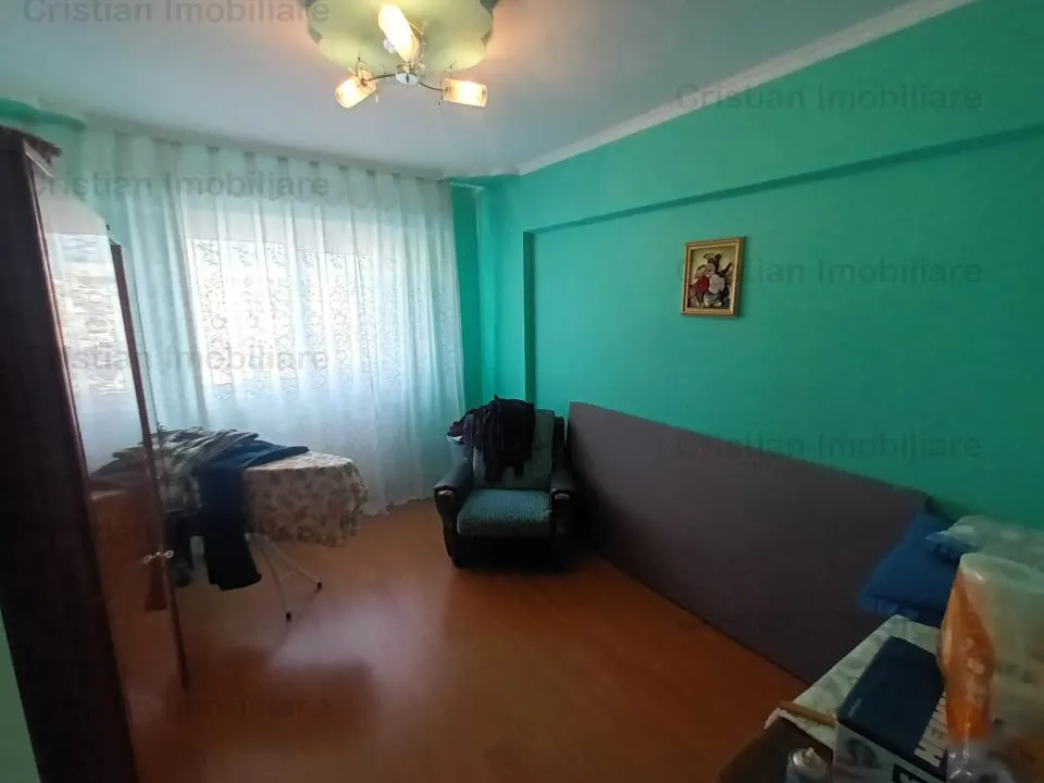Apartament 3 camere confort 1 decomandat zona Vidin - foto 3