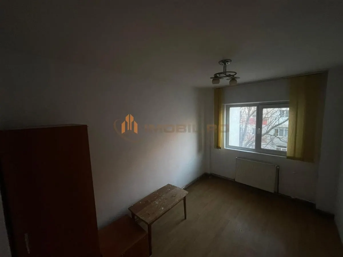 Apartament 3 camere Dacia - Decomandat - foto 8