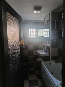 Apartament 2 camere Podu Ros - (sau schimb cu o camera + diferenta) Exclusivitate - foto 5