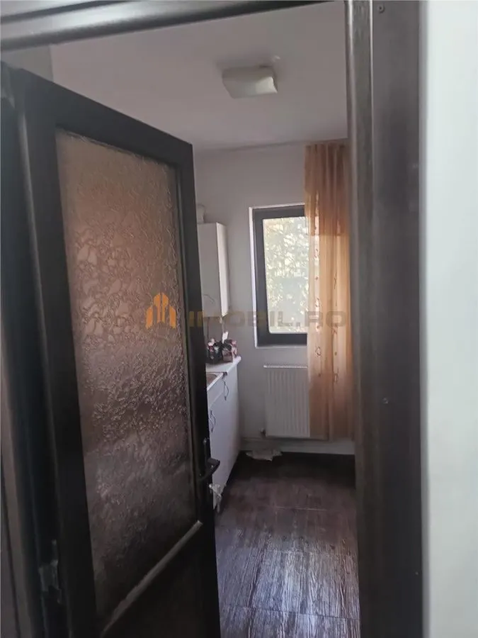 Apartament 2 camere Podu Ros - (sau schimb cu o camera + diferenta) Exclusivitate - foto 6