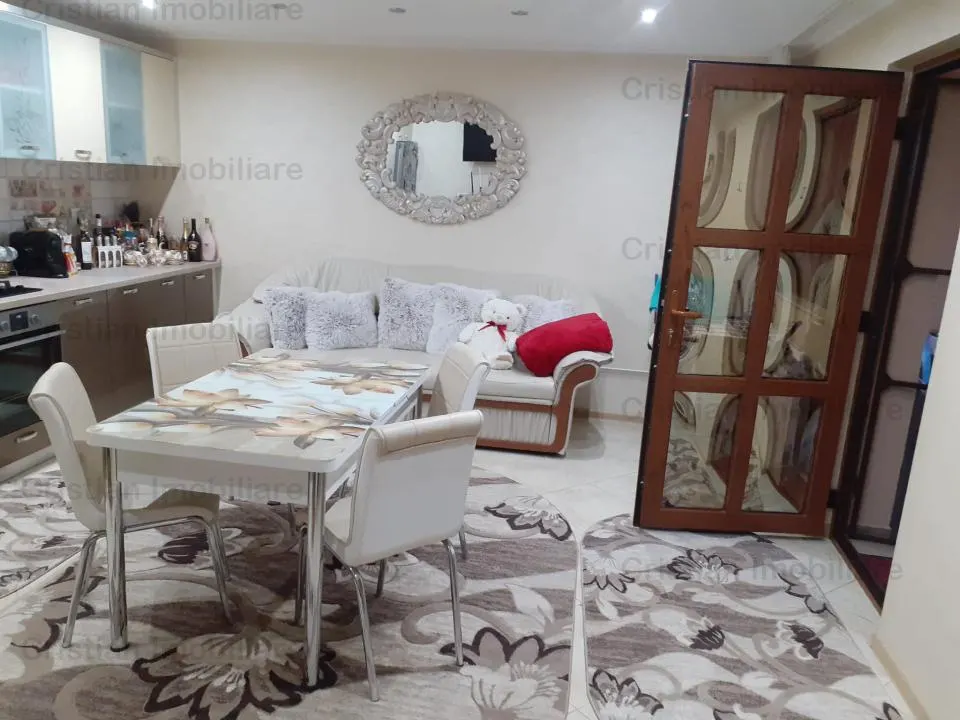 Vila  P+M + SPATIU COMERCIAL Chercea Mobilata 400mp utili - foto 6