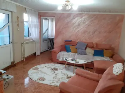 Vila  P+M + SPATIU COMERCIAL Chercea Mobilata 400mp utili - foto 10