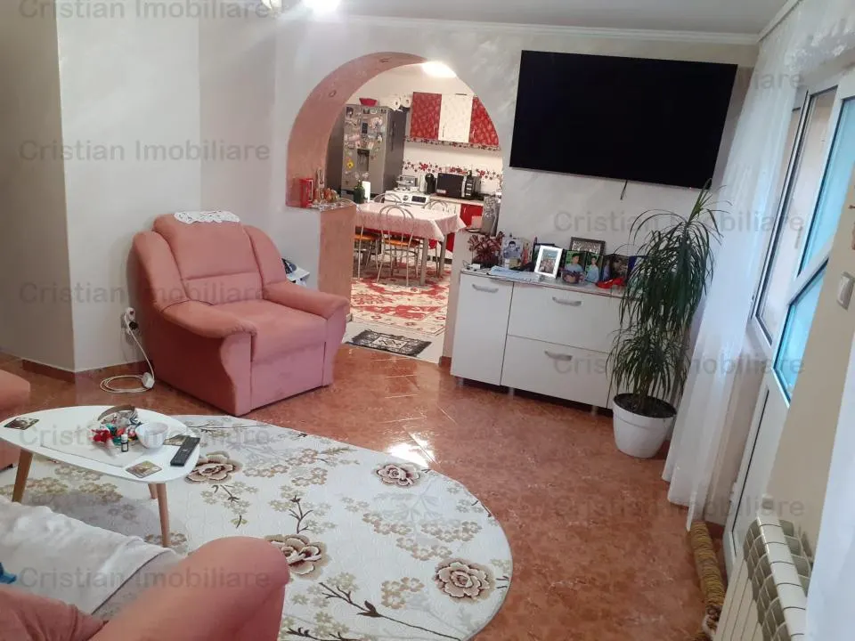SUPER VILA 2018  P+M + SPATIU COMERCIAL 400mp. MOBILAT, Chercea - foto 10