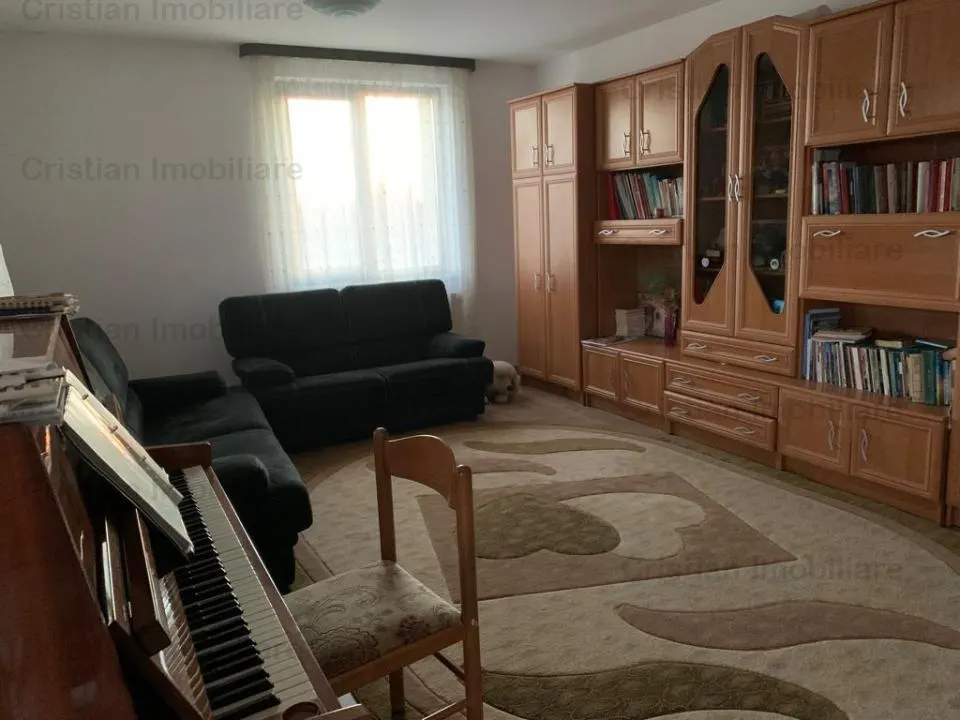 VILA(P+1+M) 2015 Cazasu caramida, 344mp construiti, Steren=2000mp - foto 4