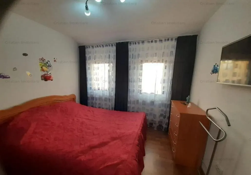 Vila P+1, 4 camere zona Centrala, St - 400 mp - foto 8
