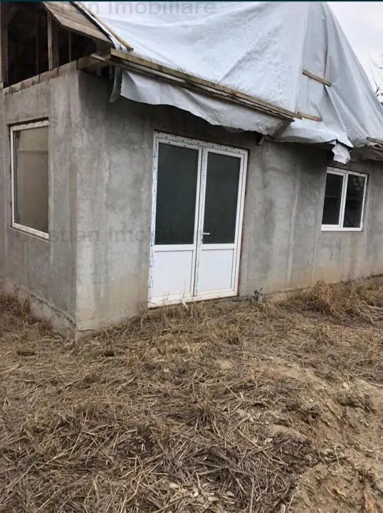 Radu Negru Casa la P+M LA ROSU  teren 275mp  11m la strada - foto 8