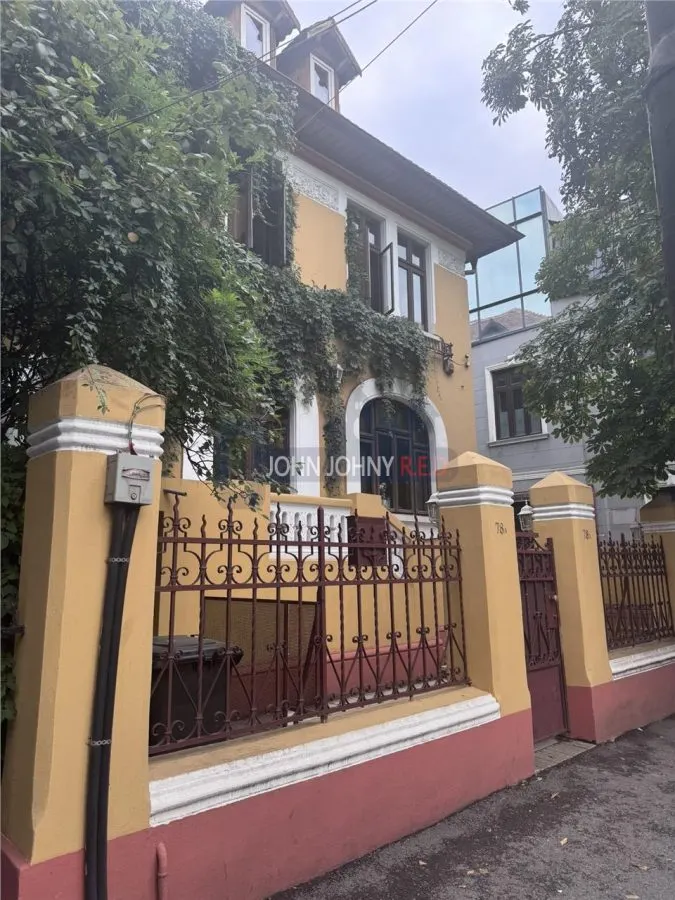 Vila deosebita Str. Vasile Lascar - foto 1