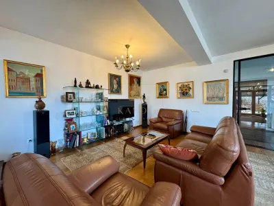 Rafinament clasic completat de confort modern - foto 8