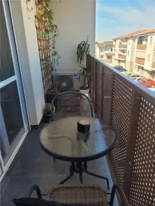 Apartament cu 4 camere utilat și mobilat premium de vânzare - foto 13