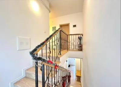 Casă înșiruită de vânzare în Dumbrăvița - foto 9