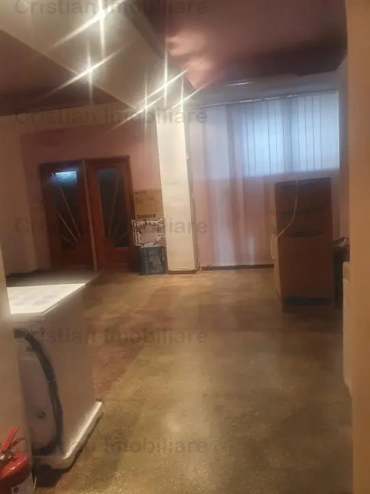 Inchiriere  Spatiu 135 mp vitrina 10m stradala, zona Bariera - Catedrala - foto 2