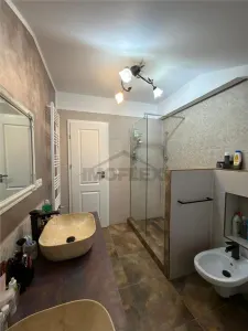 Casă individuală de lux în Dumbrăvița - foto 19