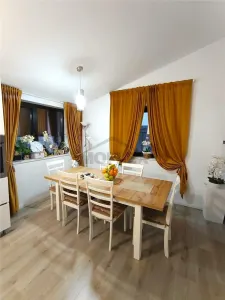 Casa individuala de lux in Giroc, poziție excelentă, comision 0 %, o casă care merită văzută ! - foto 2