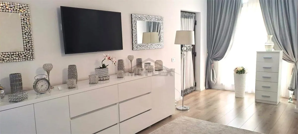 Casa individuala de lux in Giroc, poziție excelentă, comision 0 %, o casă care merită văzută ! - foto 12
