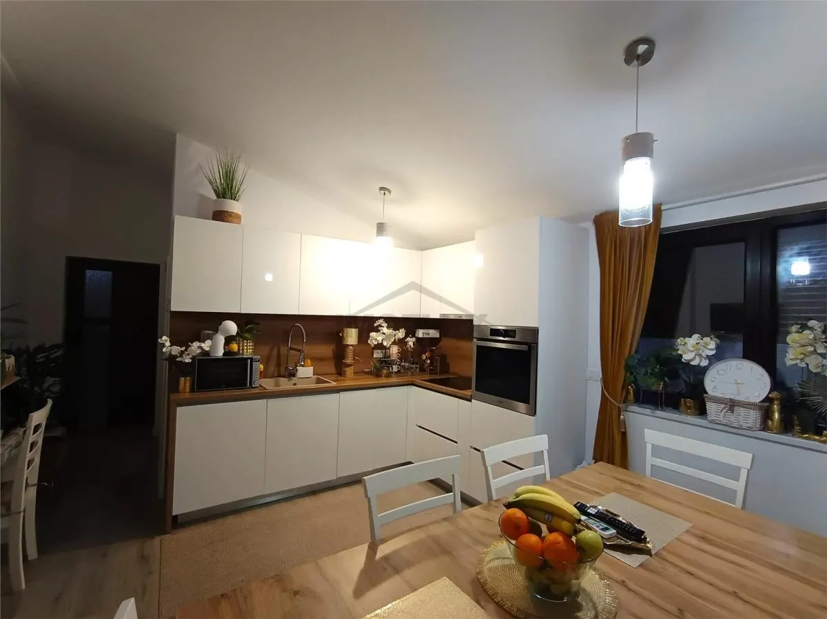 Casa individuala de lux in Giroc, poziție excelentă, comision 0 %, o casă care merită văzută ! - foto 4