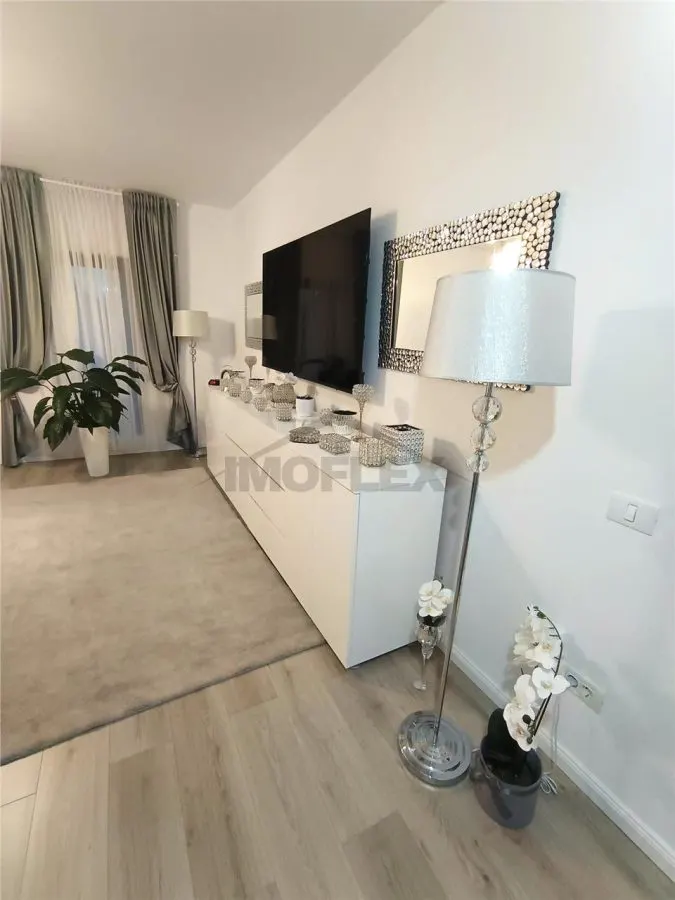 Casa individuala de lux in Giroc, poziție excelentă, comision 0 %, o casă care merită văzută ! - foto 10