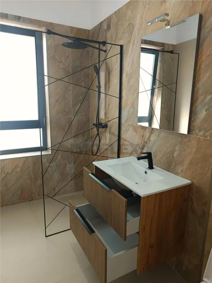 Apartament 2 camere finisaje premium, poziție excelentă în Giroc - foto 1