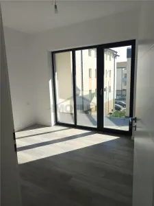 Apartament 2 camere finisaje premium, poziție excelentă în Giroc - foto 4