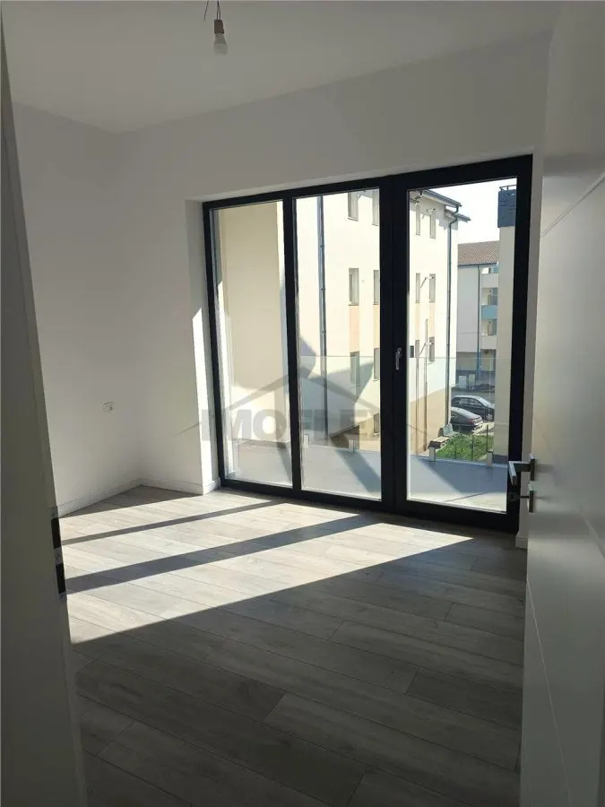 Apartament 2 camere finisaje premium, poziție excelentă în Giroc - foto 4