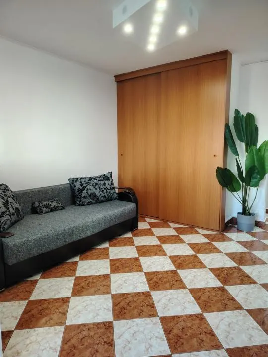 Garsoniera zona IANCULUI - foto 1