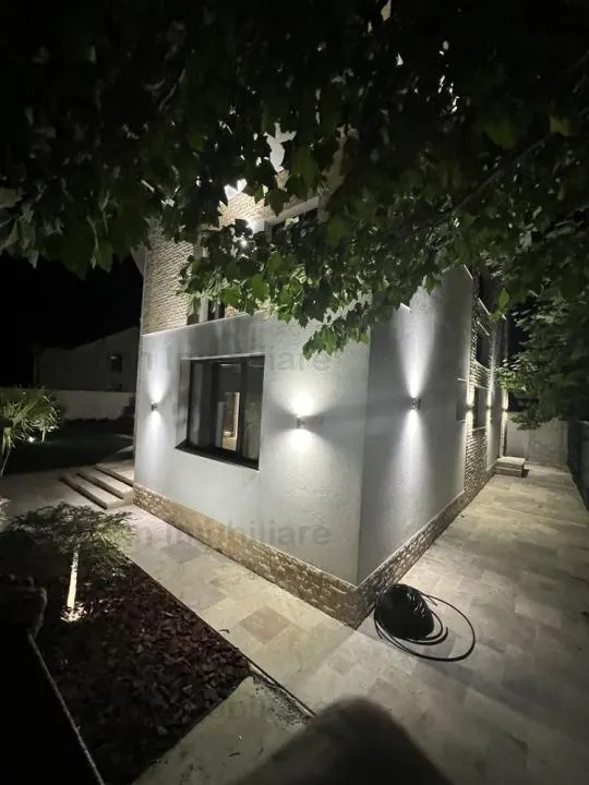Vila P+1+M, zona Minerva, 330mp utili , 500mp teren - foto 4