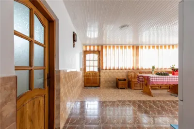 Casa P+M, teren 1500 mp + Afacere de Vanzare, com. Blagesti - foto 24
