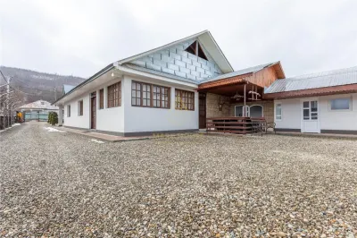 Casa P+M, teren 1500 mp + Afacere de Vanzare, com. Blagesti - foto 10