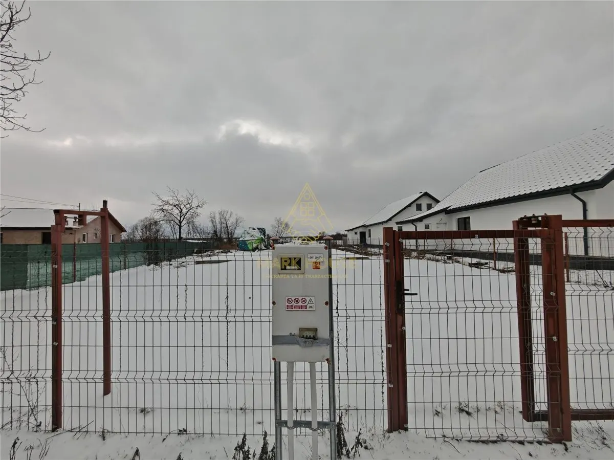 De vanzare 1450 mp teren intravilan situat in satul Siretu, comuna Letea Veche. - foto 6