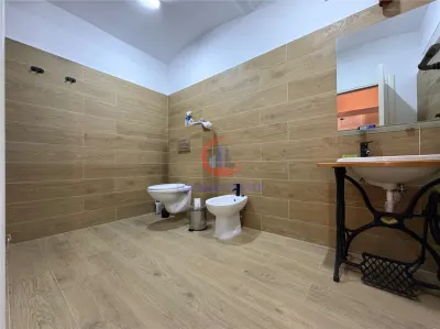 Apartament complet renovat, 3 camere, 78 mp utili, cladire istorica - foto 11