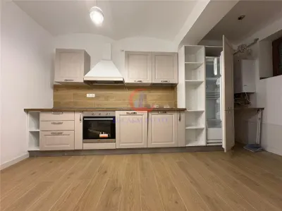 Apartament complet renovat, 3 camere, 78 mp utili, cladire istorica - foto 7