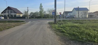 Teren Servivii /Comercial Mosnita Noua de Închiriat - foto 2