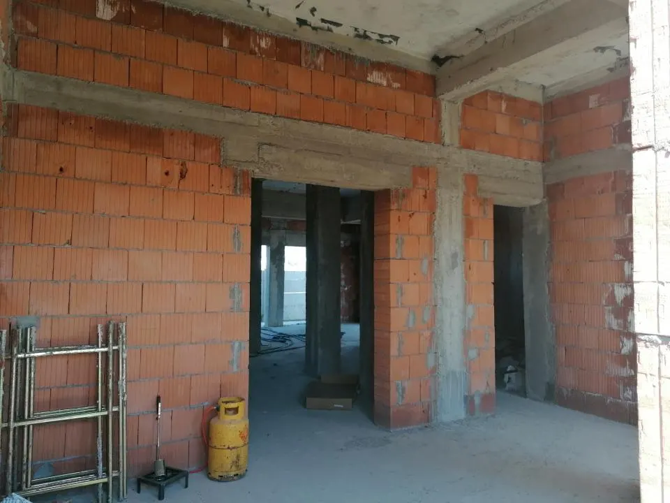 Cladire  4 Apartamente si Spatiu Comercial Sacalaz - foto 11