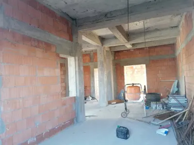 Cladire  4 Apartamente si Spatiu Comercial Sacalaz - foto 6