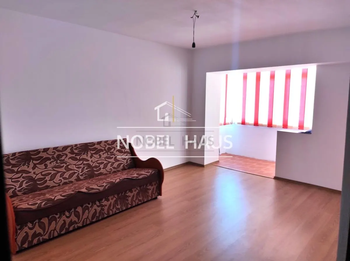 Apartament 3 camere, decomandat, etajul 3, Zona Gura Leului - foto 3