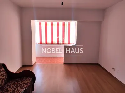 Apartament 3 camere, decomandat, etajul 3, Zona Gura Leului - foto 4