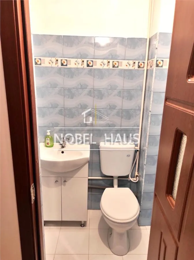 Apartament 3 camere, decomandat, etajul 3, Zona Gura Leului - foto 9