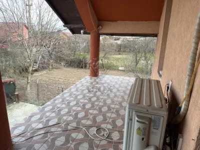 CASA  STREJNICU  5 CAMERE - foto 11
