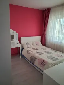 Apartament  3 camere decomandat, Scriitorilor ,2 balcoane,160000 Euro - foto 2