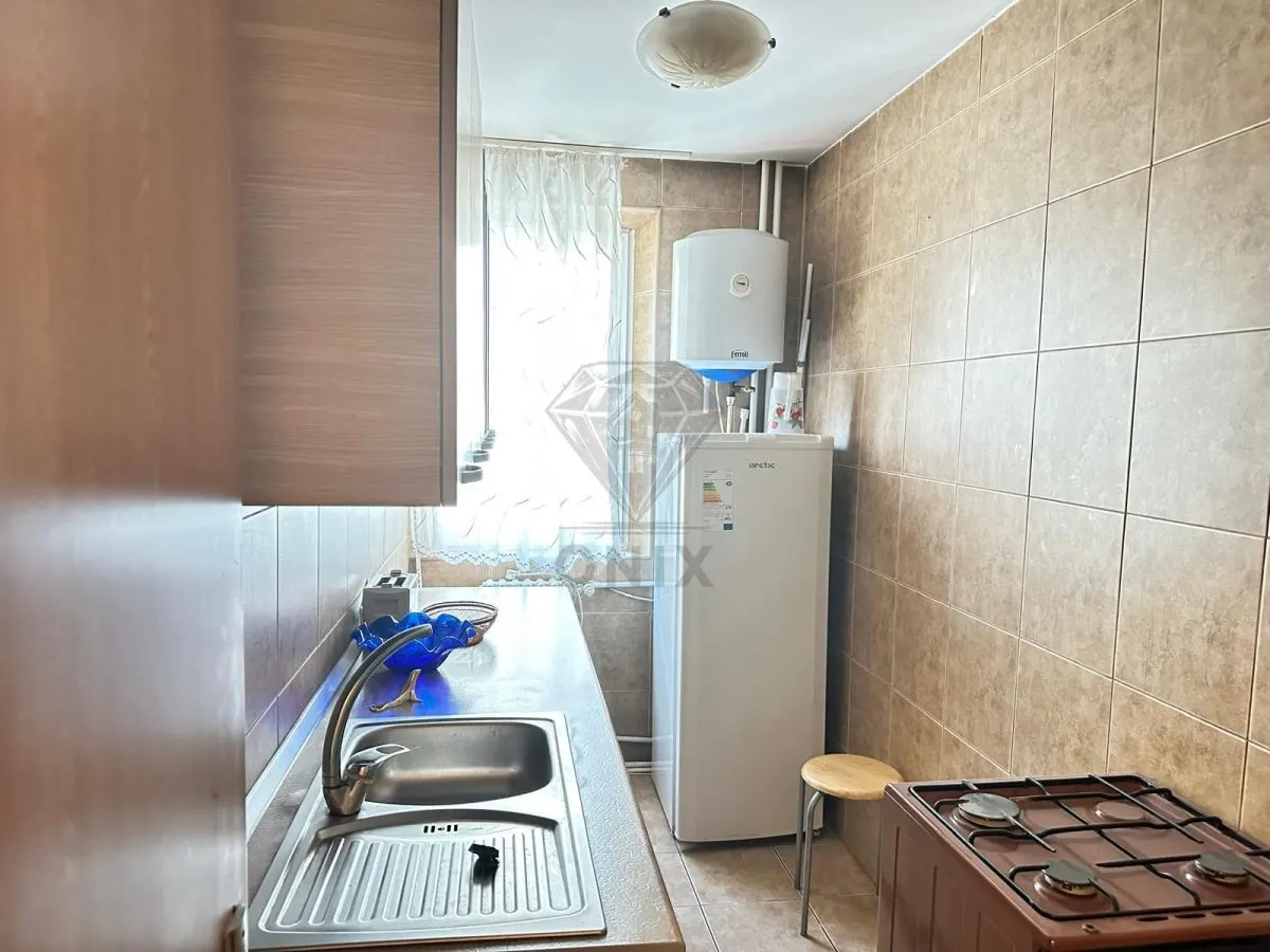 APARTAMENT IN CENTRUL CIVIC PLOIESTI - foto 13