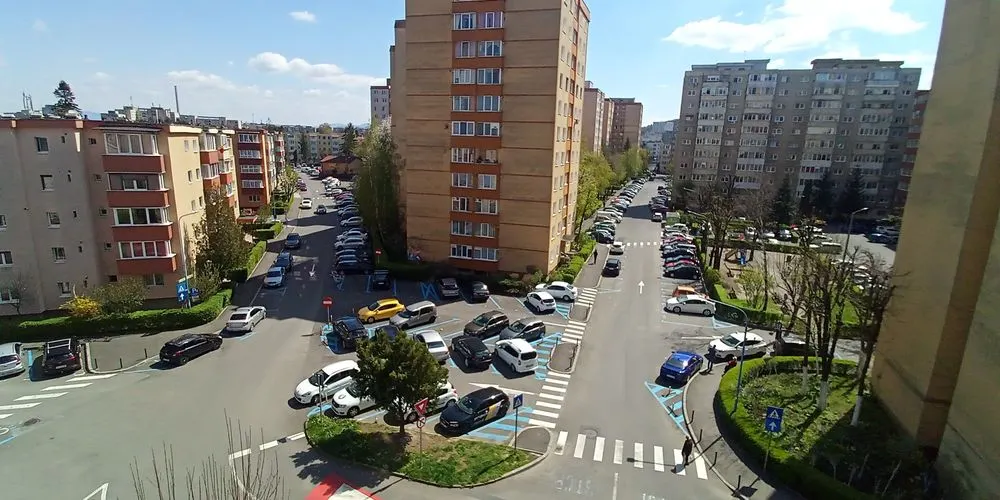 Apartament 3 camere Grivitei, etaj 5, vedere sud,liber,126900 Euro - foto 1