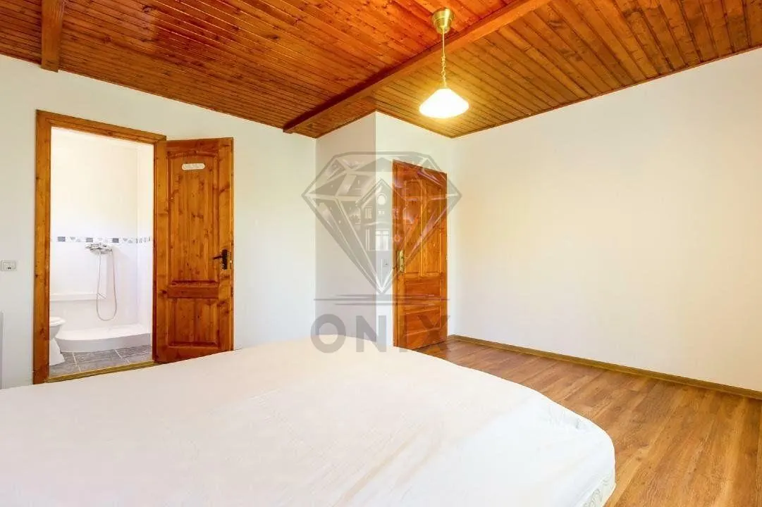 Vila deosebita cu 7 camere si 5 bai, 4290 mp teren, vedere panoramica â€“ Valea Doftanei - foto 4