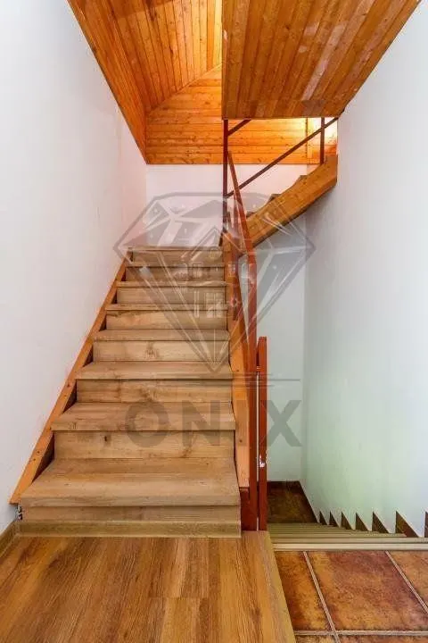 Vila deosebita cu 7 camere si 5 bai, 4290 mp teren, vedere panoramica â€“ Valea Doftanei - foto 6