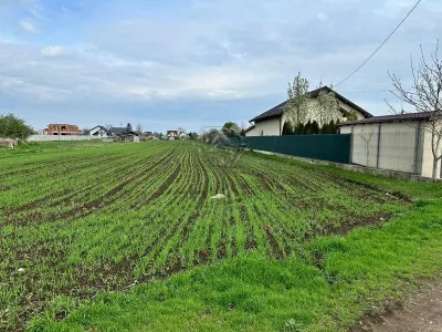 TEREN INTRAVILAN STREJNICU - foto 4