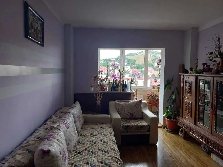 Apartament 3 camere Racadau,priveliste superba spre Tampa,160000 Euro - foto 4