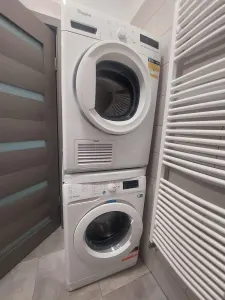 Garsoniera decomandata zona Judetean,renovata,95000 Euro - foto 6