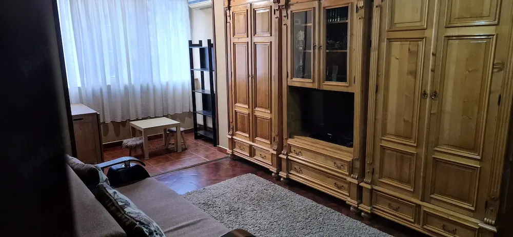Apartament 2 camere ,etajul 1,zona Vlahuta,117000 Euro - foto 2