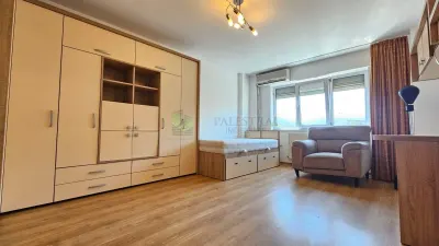 Apartament 3 camere Centrul Civic,renovat,vedere Tampa,158000 Euro - foto 3